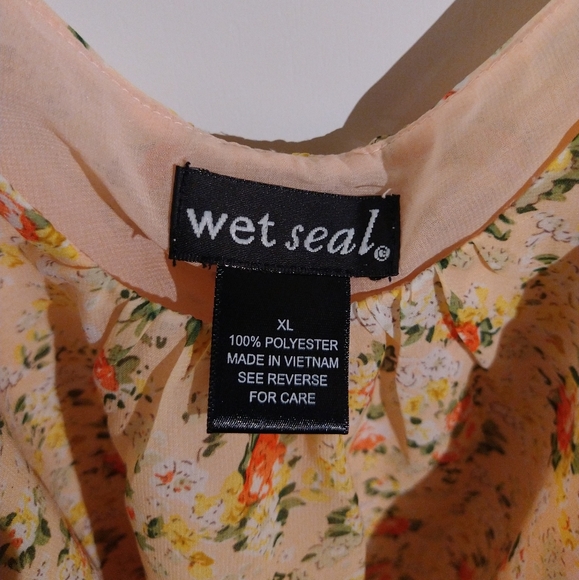 Wet Seal Spaghetti Floral Top - Picture 4 of 10